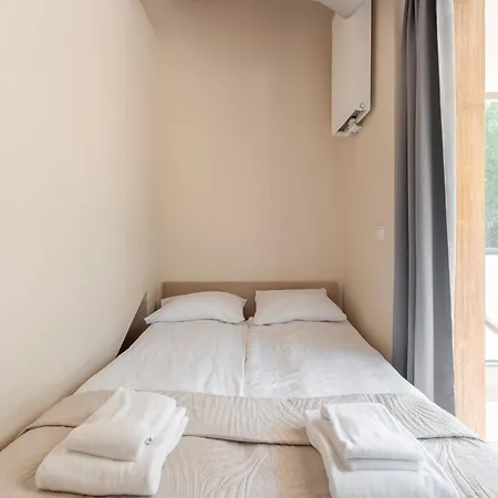 Apartman Lighthouse 01 Surfingbird