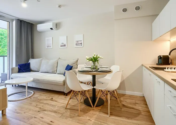 Lighthouse 01 Surfingbird Mrzeżyno