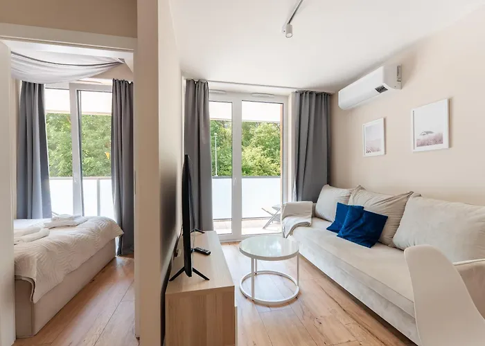 Lighthouse 01 Surfingbird