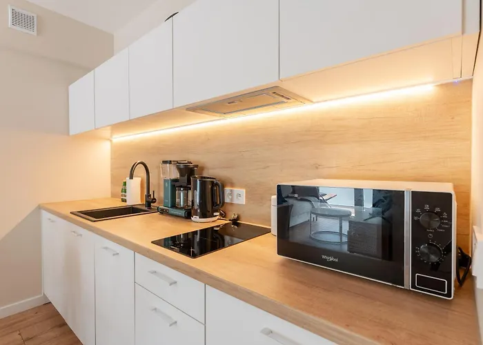 Lighthouse 01 Surfingbird